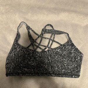 Lululemon free to be wild bra - size 8